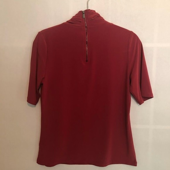 Jones New York Medium Red Stretch Short Sleeve Zip Back Mock Neck Blouse - Picture 4 of 4